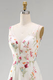 Vestido de novia de línea A con cuello en V en marfil floral