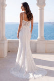 Vestido de novia de tirantes finos de sirena con perlas de marfil