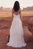 Tirantes finos de marfil Un vestido de novia bohemio con volantes en línea y abertura