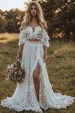 Vestido de novia bohemio de dos piezas con volantes de encaje descubierto en marfil