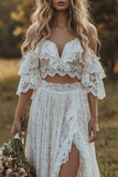 Vestido de novia bohemio de dos piezas con volantes de encaje descubierto en marfil