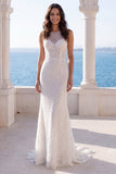 Vestido de novia de cola de marfil con cuello ilusión de sirena de encaje