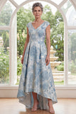 Vestido de madre de la novia azul A-line de escote en V con flores y jacquard alto y bajo