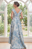Vestido de madre de la novia azul A-line de escote en V con flores y jacquard alto y bajo