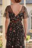 Vestido largo de tul floral de escote en V y línea A con mangas flojas