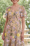 Vestido de Madre de la Novia bordado midi de tul en línea A con escote en V