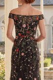 Vestido largo de Madre de la Novia con tul negro bordado con tul descubierto