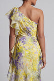 Vestido largo de sirena floral amarillo con estampado largo de madre de novia y volantes