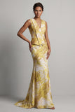 Vestido largo de sirena floral estampado amarillo de madre de la novia con fajilla