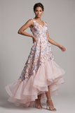 Vestido de madre de la novia con rubor alto y floral bajo y escote en V con volantes