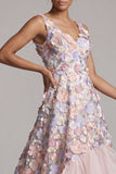 Vestido de madre de la novia con rubor alto y floral bajo y escote en V con volantes