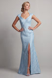 Vestido de Madre de la Novia con manga de sirena azul y abertura