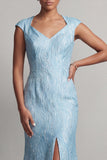 Vestido de Madre de la Novia con manga de sirena azul y abertura