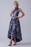 Vestido de madre de la novia A-Line azul marino floral con escote halter, Jacquard alto y bajo