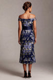 Vestido de madre de la novia sirena azul marino floral azul marino con hombros y abertura