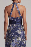 Vestido midi midi floral azul marino de cuello en A con escote en forma de A
