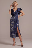 Vestido de madre de la novia con escote en V y escote en V con volantes y bodycon cuerno azul marino y abertura