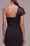 Vestido largo de corbata negra de un hombro sirena con lazo