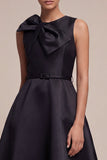 Vestido formal Midi negro de cuello redondo con lazo