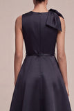 Vestido formal Midi negro de cuello redondo con lazo