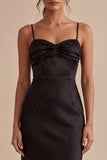 Vestido de corbata negra midi sirena con tirantes finos