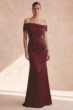 Vestido de dama de honor celiba con hombros descubiertos en forma de sirena oliva