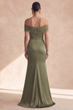 Vestido de dama de honor celiba con hombros descubiertos en forma de sirena oliva