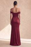 Vestido formal de sirena burdeos descubierto con abertura