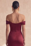 Vestido formal de sirena burdeos descubierto con abertura