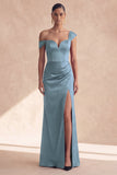 Vestido formal de sirena burdeos descubierto con abertura