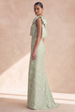 Vestido de dama de honor con flores de salvia de un solo hombro