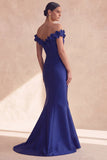 Vestido formal largo de satén sirena azul marino descubierto con flores 3D