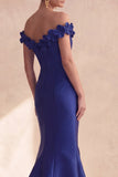 Vestido formal largo de satén sirena azul marino descubierto con flores 3D