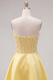 Corsé amarillo Sweetheart A-Line Pearls Vestido de Bienvenida con lazo