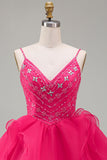 Vestido corto de bienvenida con volantes rosa A rosa brillante y con cuentas
