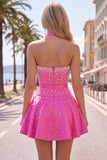 Vestido corto de bienvenida con perlas azules adornados con collar y lazo
