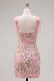 Vestido romántico de bienvenida rosa bordado con flores y lazos