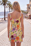 Vestido de Homecoming con cuello cuadrado amarillo bodycon flores y bordados
