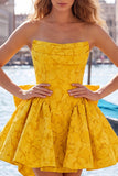 Vestido de bienvenida rosa brillante floral sin tirantes en línea A de Jacquard con lazos y encaje en la espalda