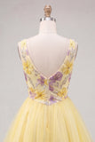 Vestido de bienvenida a casa amarillo de cuello en V con lentejuelas florales en línea A