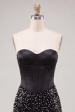 Sweetheart Black Bodycon Corsé Bodycon perlas Vestido de Homecoming con encaje en la espalda