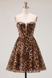 Vestido corto sin tirantes de leopardo marrón A-Line con abalorios