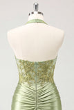 Vestido de Homecoming verde verde Army, con cuello halter y flor fruncido, satín con cuentas y cuentas