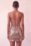 Vestido corto de bienvenida corto con cordones plateados brillantes y lentejuelas