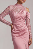 Vestido azul de sirena de cuello alto con franzas midi de madre de la novia con abertura