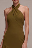 Vestido midi de chifon oliva con escote halter y volantes