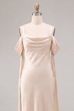 Vestido midi sirena de hombros fríos y champán ligero