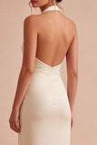 Vestido midi de sirena de chiffon albaricoque con escote húncer, rúfano y volantes con flor en 3D