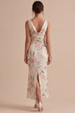 Vestido midi de sirena con cuello de forma rosa blanca con cuello de capucha y abertura