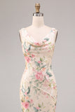 Vestido midi de sirena con cuello de forma rosa blanca con cuello de capucha y abertura